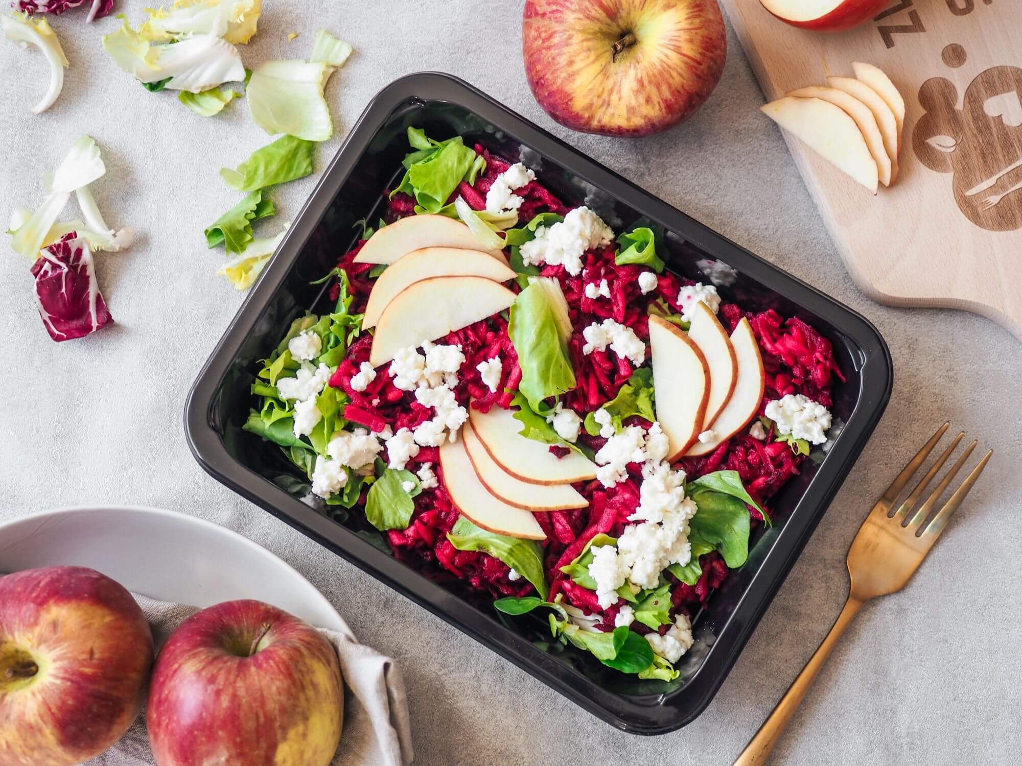 Beetroot salad with apple and Balkan cheese